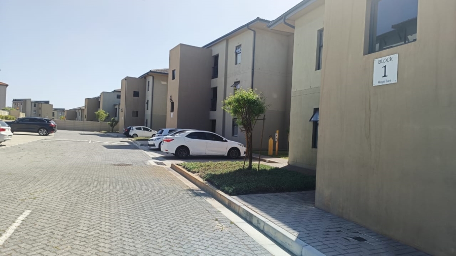 To Let 3 Bedroom Property for Rent in Parklands East Western Cape